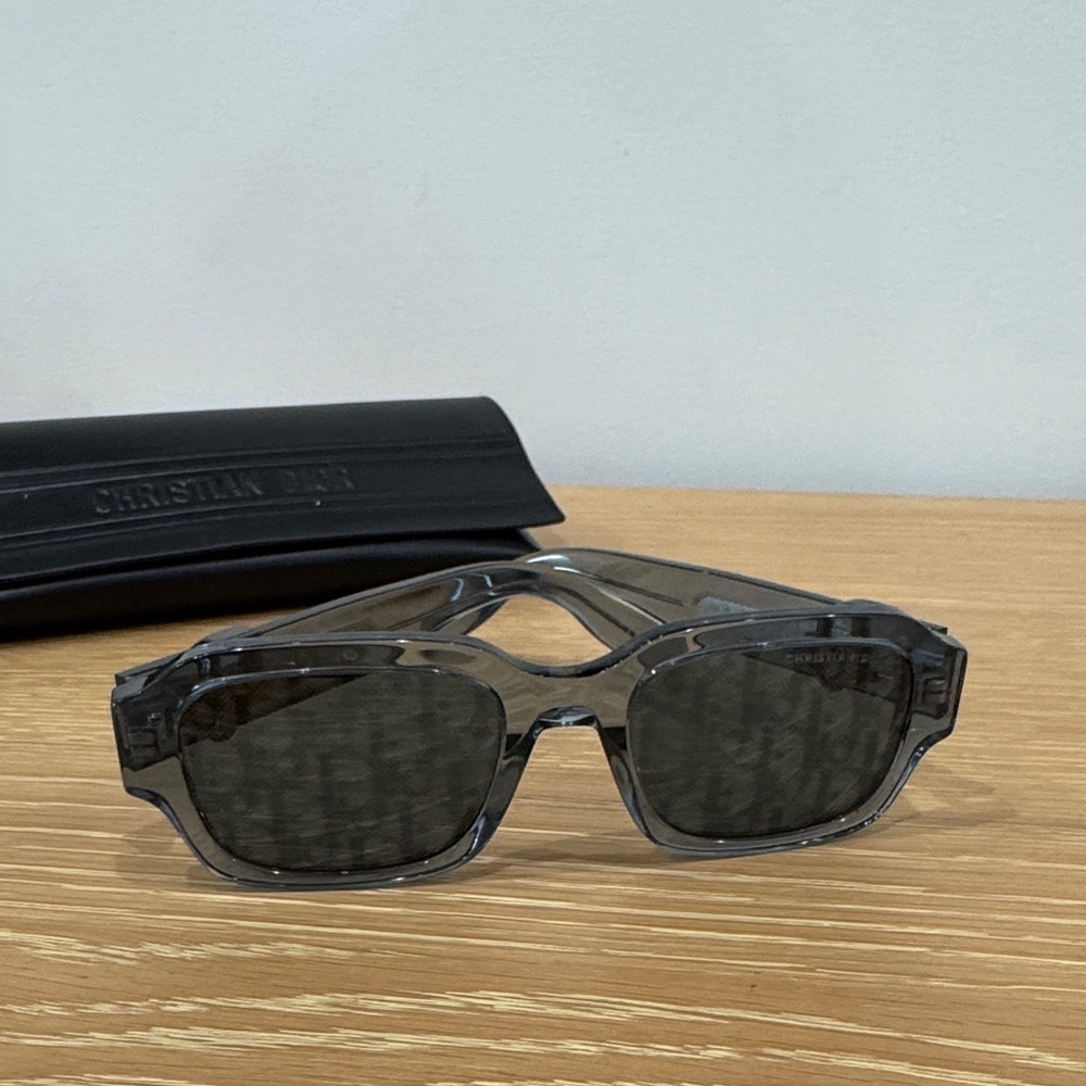 Dior Gray Sunglasses with Elegant Design